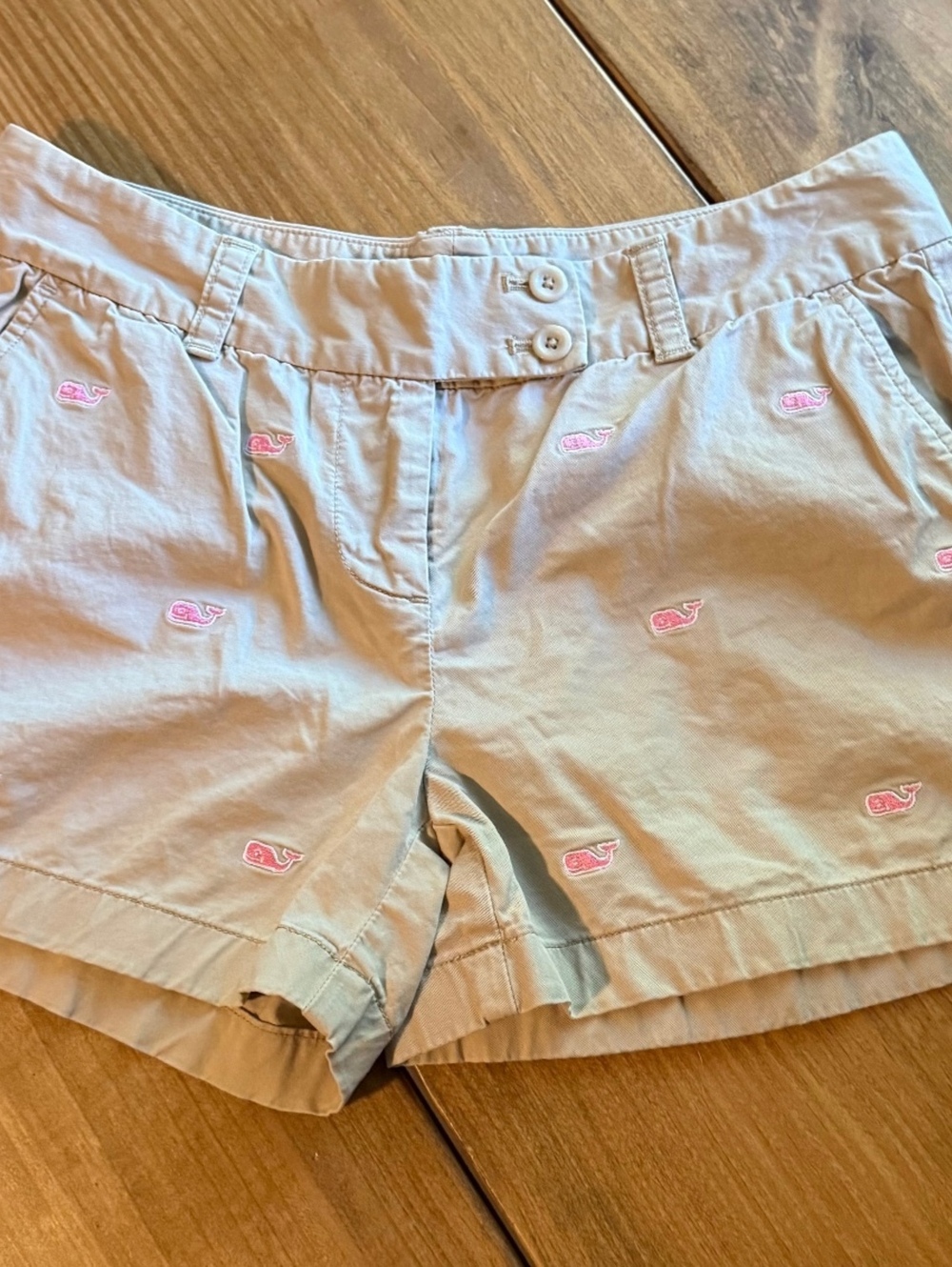 Vineyard Vines Pink Whale Embroidered Khaki Shorts Size 2